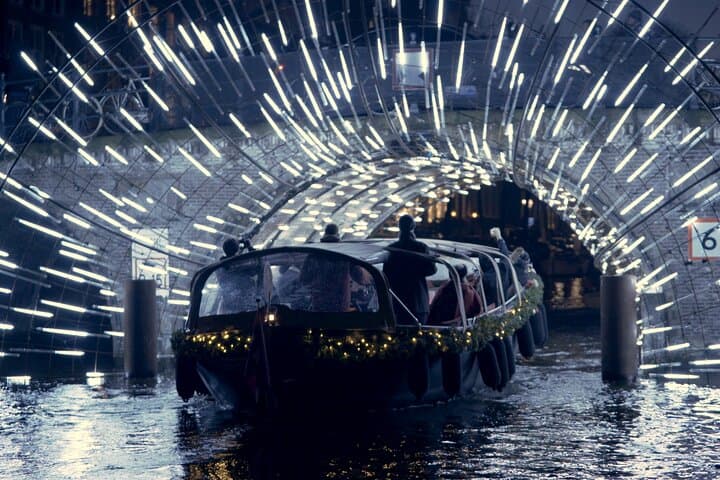 Amsterdam Light Festival Cruise: Luxury Canal Tour with Unlimited Drinks photo 2