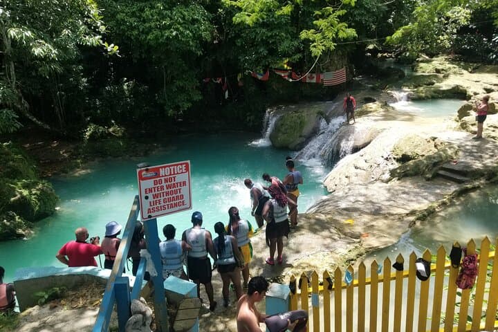 Montego Bay to Ocho Rios: Horseback Swim, Bamboo Rafting & Blue Hole Adventure photo 6