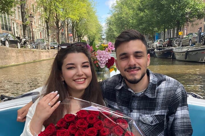 Private 90-Minute Amsterdam Canal Cruise with Live Guide & Drinks photo 4