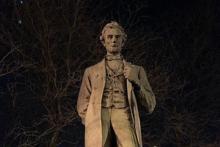 Chicago Lincoln Park Ghost Investigation Tour — Haunted Cemetery, Suicide Bridge & St. Valentine’s Site photo 3