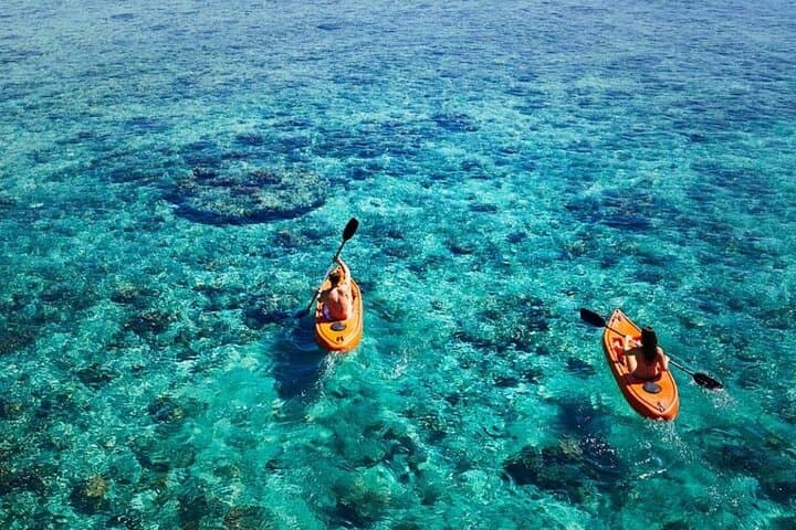 Yasawa Wanderer: 8-Day Blue Lagoon and Manta Ray Island-Hopping Adventure photo 2