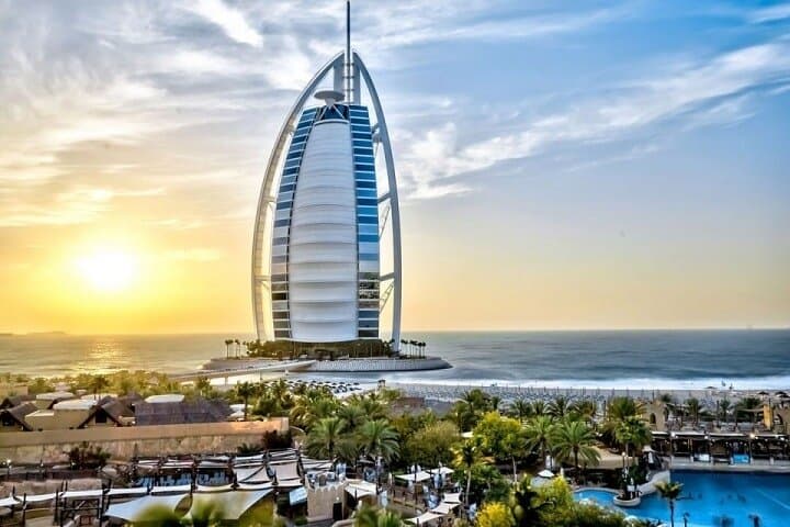 Explore Dubai: Private City Tour with Miracle Garden Ticket