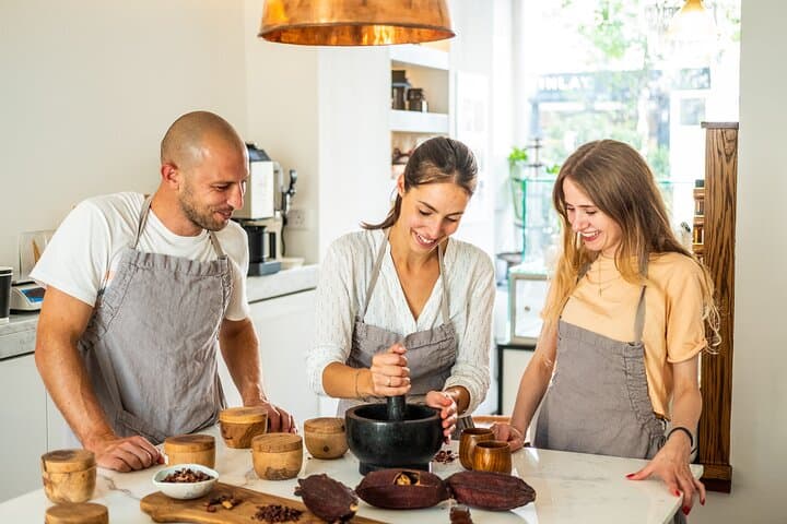 Make Chocolate in Notting Hill: Hands-On Workshop & Tastings photo 2