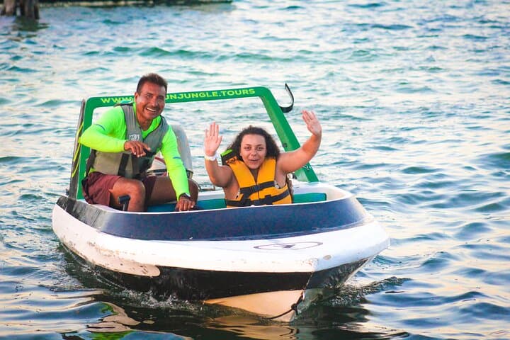 Night Speedboat Crocodile Tour in Nichupte Lagoon, Cancun photo 5