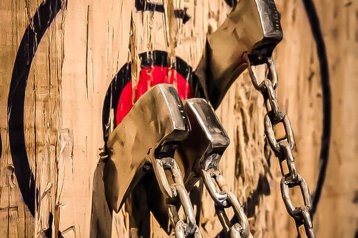 Axe Throwing and Viking Escape Room Bundle in Miami — 2-Hour Indoor Adventure photo 3