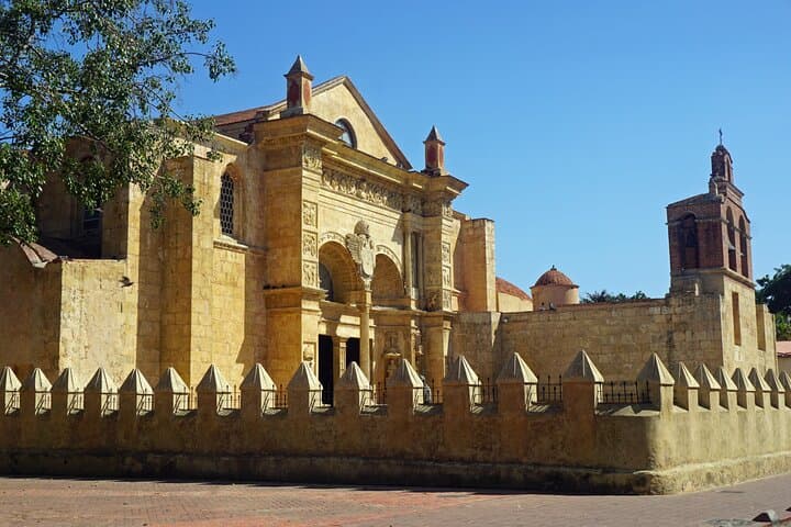 Santo Domingo and Alto de Chavón Full-Day Small-Group Tour — Colonial Santo Domingo, Los Tres Ojos & Art Village photo 4