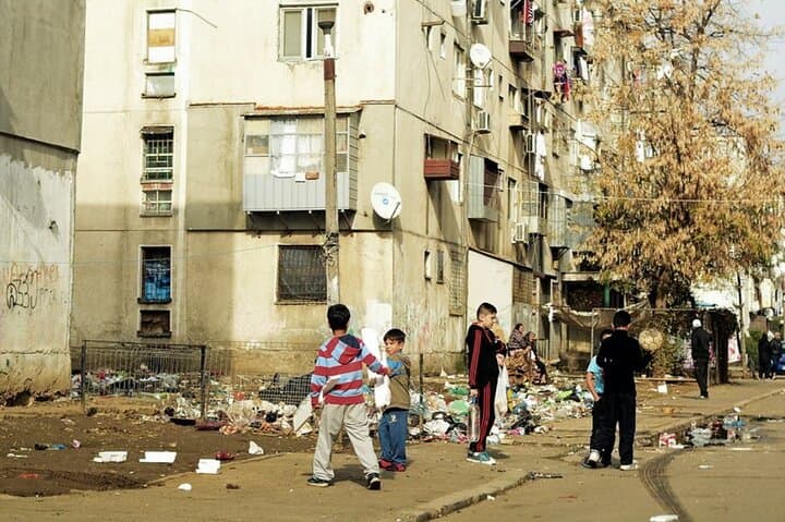 Ferentari & Rahova: Private Social-Insight Tour of Bucharest's Margins