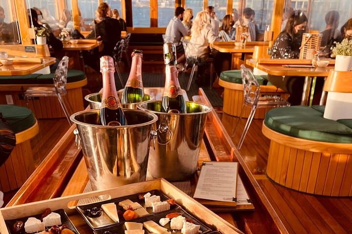Hudson River Champagne & Cheese Sightseeing Cruise — Chelsea Piers to New York Harbor photo 5