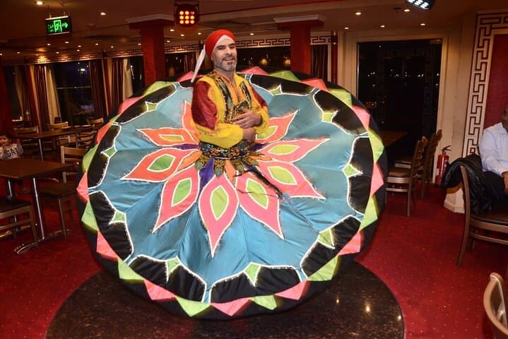 Nile Night Dinner Cruise in Cairo — Belly Dance & Tanoura Show