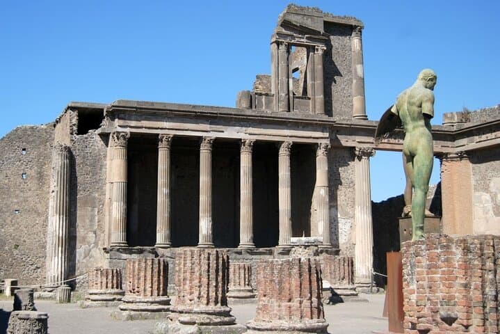 Exploring Pompeii: Guided Tour & Vintage Van Transfer photo 5