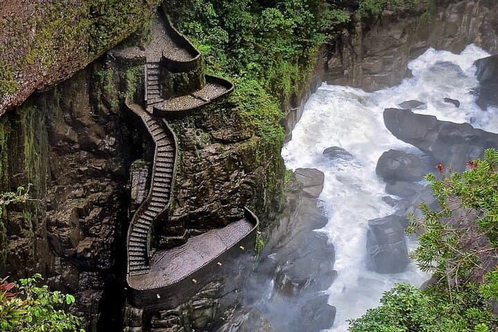 Baños Waterfalls Route: Pailón del Diablo, Manto de la Novia & End-of-the-World Swing photo 5