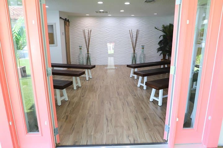 Sign & Go Wedding at Hawaiian Wedding Chapel — Las Vegas Instant Ceremony with Photo photo 4