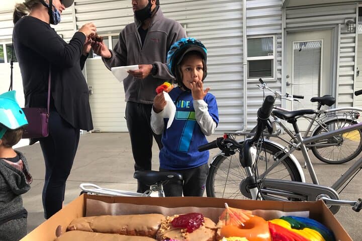 Portland Doughnuts and Coffee Bike Tour: Local Secrets on Two Wheels photo 5