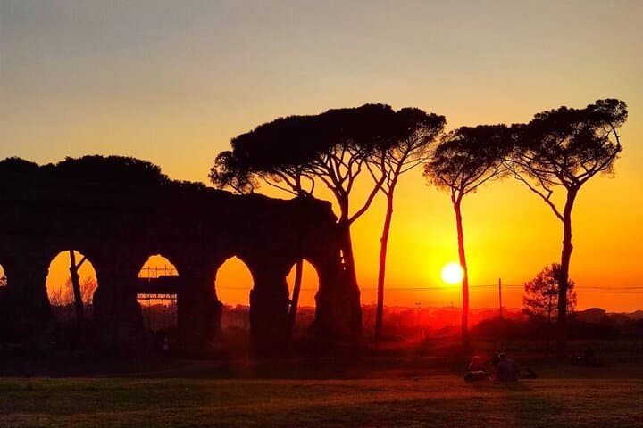 Exploring Rome's Ancient Aqueducts: Parco degli Acquedotti Walking Tour