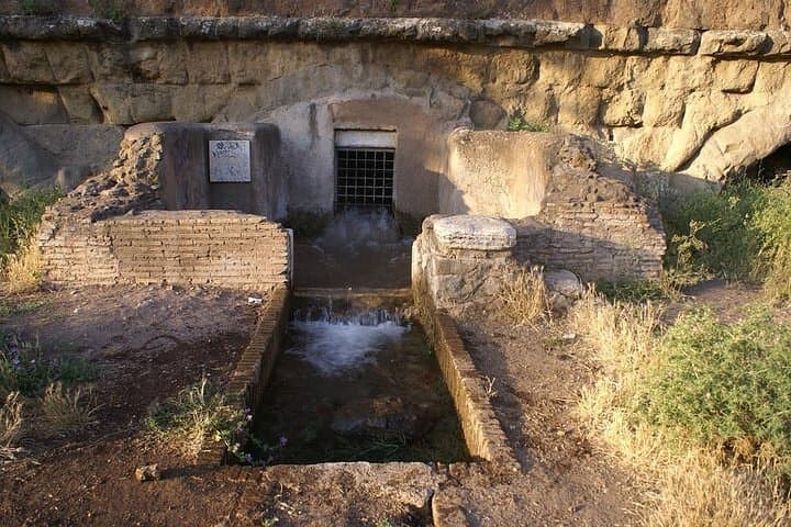 Exploring Rome's Ancient Aqueducts: Parco degli Acquedotti Walking Tour photo 6