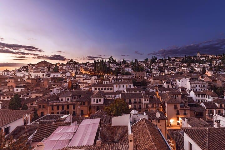 Granada Albaicín Private Walking Tour — San Nicolás Views & Moorish Lanes