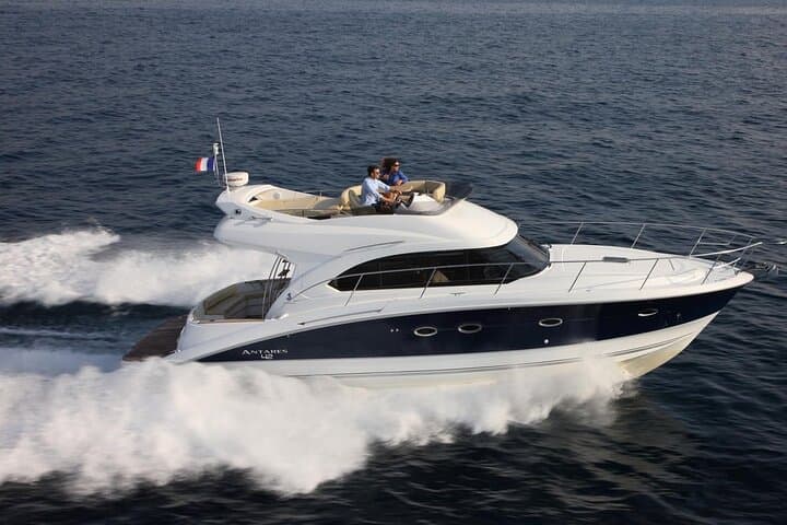 Private Sunset Cruise in Tenerife: 2-Hour Luxury Motorboat with Drinks photo 2