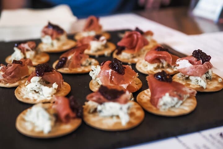 scotts-addition-brews-and-bites-richmond-walking-brewery-food-tour photo 4