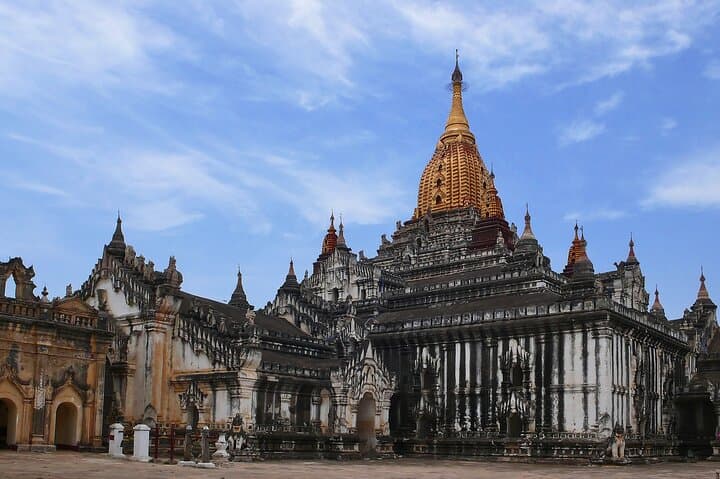 Half-Day Bagan Exploration: Essential Pagoda Tour in Bagan photo 3