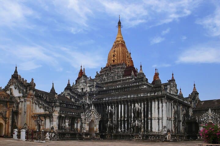 Bagan Full-Day Bicycle Tour: Ride Through 1,000-Year-Old Temples photo 3