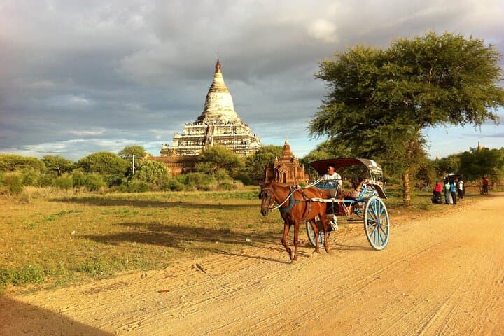 Sunset Horse-Cart Tour of Bagan's Ancient Temples photo 5