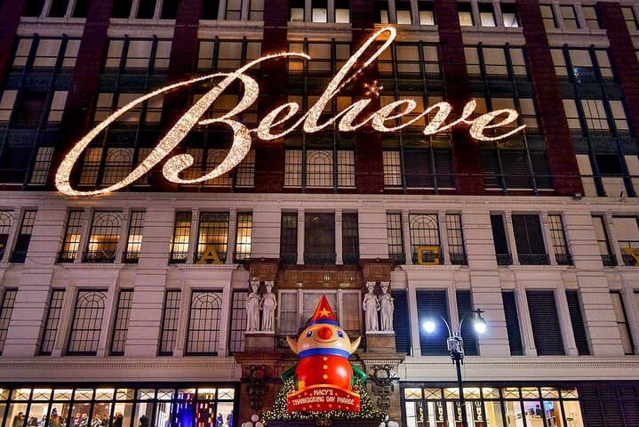 Christmas in New York Private Holiday History Walking Tour photo 4