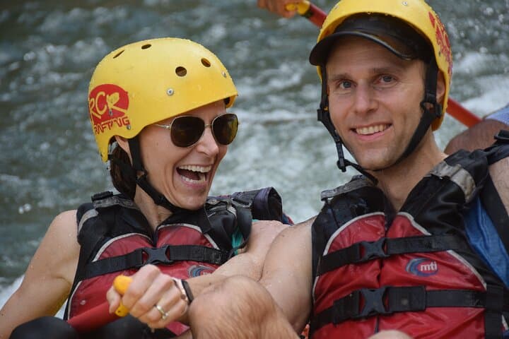 Tenorio River White Water Rafting (Class 3–4) — Hermosa & Coco Full-Day Adventure photo 4