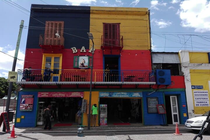 Buenos Aires Premium City Tour: Plaza de Mayo, La Boca & Recoleta Highlights photo 5