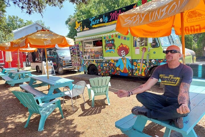 Sarasota Showdown Scavenger Hunt: Interactive Urban Quest Through Downtown & Bayside photo 4