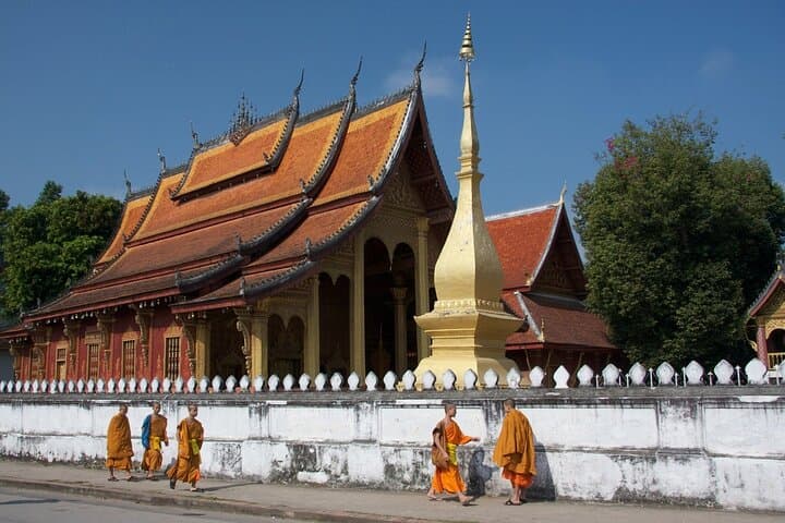 Exploring Luang Prabang: Full-Day Highlights and Kuang Si Waterfall photo 4