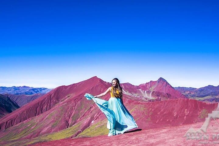 Red Valley Cusco: Full-Day Hike to the Red Valley and Rainbow Mountain photo 6