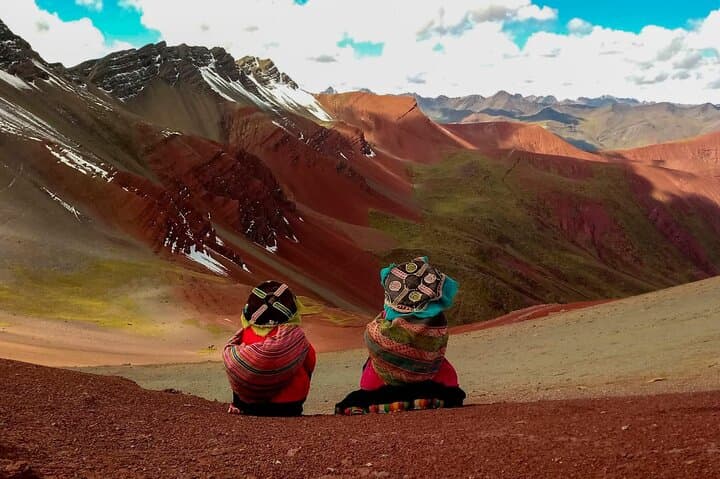 Red Valley Cusco: Full-Day Hike to the Red Valley and Rainbow Mountain photo 2