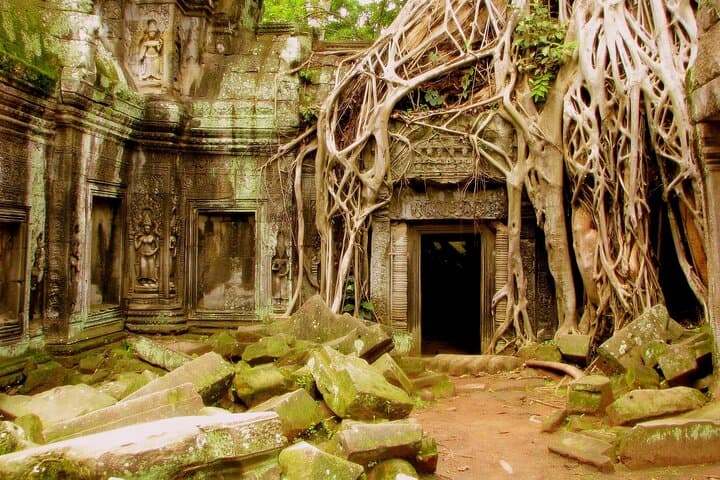 Vietnam & Cambodia 10-Day Cultural and Scenic Highlights Tour photo 3