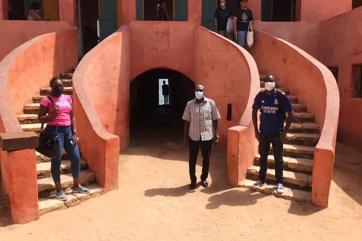 Dakar & Gorée Island: Full-Day Cultural and Coastal Discovery