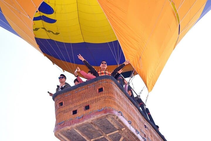 Sunrise Hot Air Balloon Over Luxor: 45–60 Minute Flight Above Ancient Temples