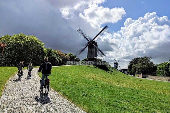 Private Bruges 3.5-Hour Guided Bike Tour — Discover Hidden Gems photo 4