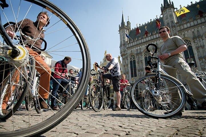 Private Bruges 3.5-Hour Guided Bike Tour — Discover Hidden Gems photo 2