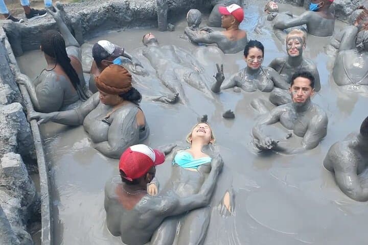 Mud Baths & The Pink Sea: Totumo Volcano and Galerazamba Day Tour photo 2
