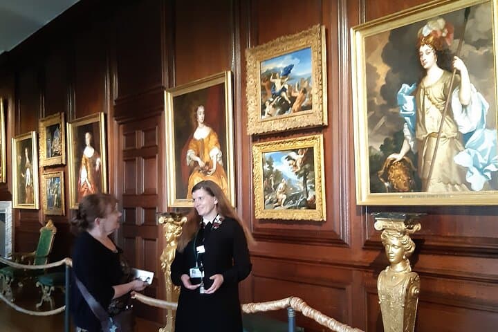 Inside Hampton Court Palace: Private Guided Tour with an Accredited Historian photo 3