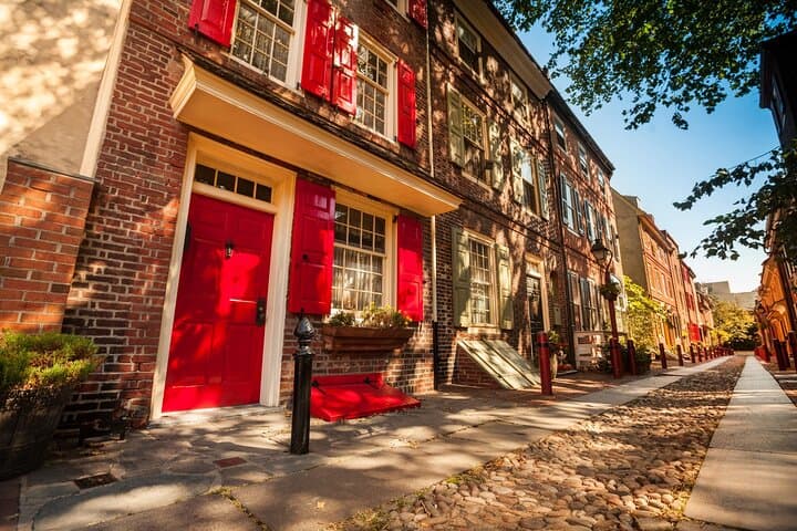 Explore Philadelphia’s History with a Self-Guided Mystery Puzzle Walk