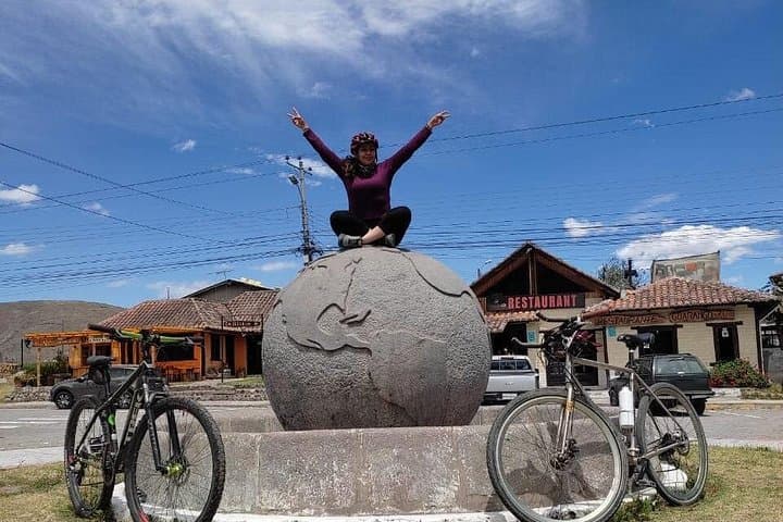 Cycle the Equator and Otavalo Market: Middle of the World Bike Tour from Quito