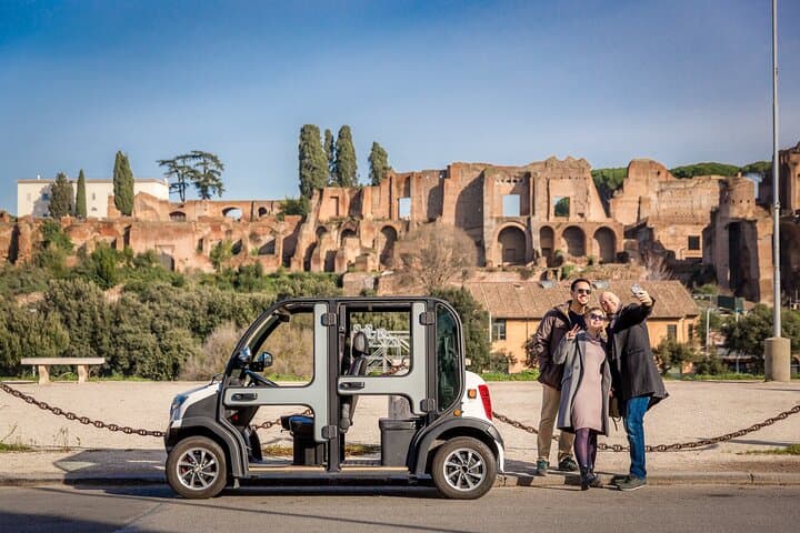 Explore Rome's Highlights by Private Golf Cart — Comfortable 3‑Hour City Tour photo 6