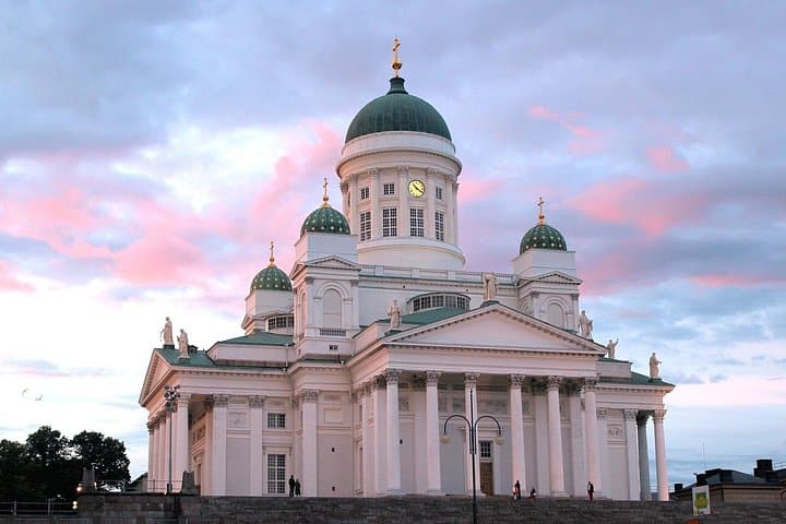 Private day trip to Helsinki from Tallinn — VIP car, ferry & guided city highlights