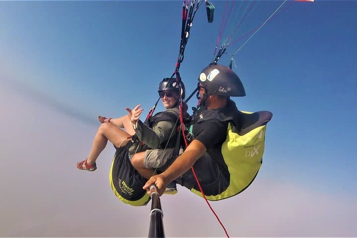 Paragliding Algarve Experience: Tandem Flights Over Albufeira Cliffs