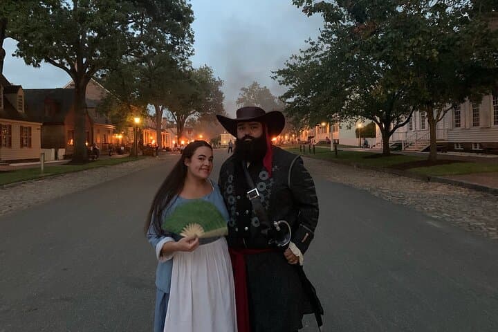 Williamsburg Ghosts, Witches & Pirates Night Walk — Haunted Colonial Williamsburg Tour photo 3