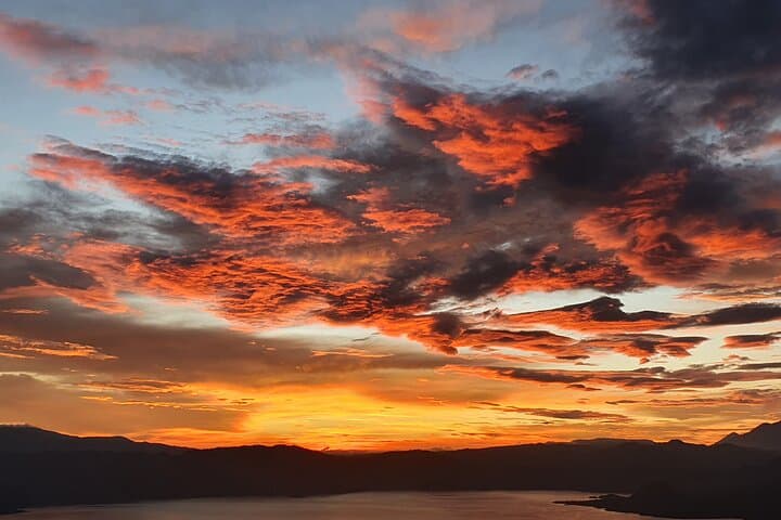 Mayan Nose Sunrise Hike & Chichicastenango Market Tour — Lake Atitlán Day Trip photo 4