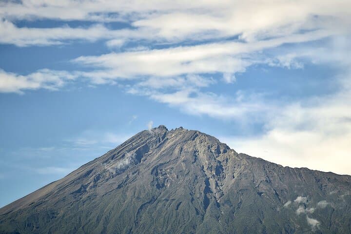 Mount Meru Trek: 4-Day Summit to Socialist Peak with Arusha National Park Views photo 2
