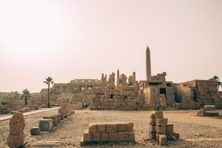 luxor-to-aswan-4-night-nile-cruise-with-hot-air-balloon-and-abusimbel photo 4