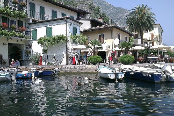 Full-Day Lake Garda Tour: Bus, Boat & Lakeside Villages photo 3