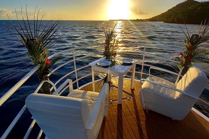 Private Bora Bora Sunset Dinner Cruise Aboard the Natilus photo 4